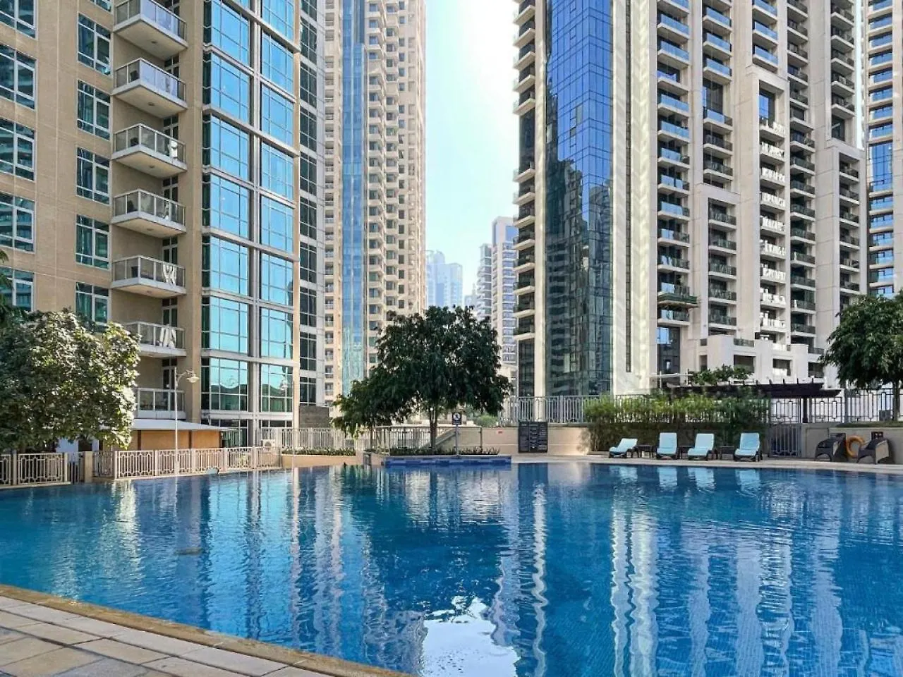 The Residences 7 - Elegant Two Bed With City View دبي شقة
